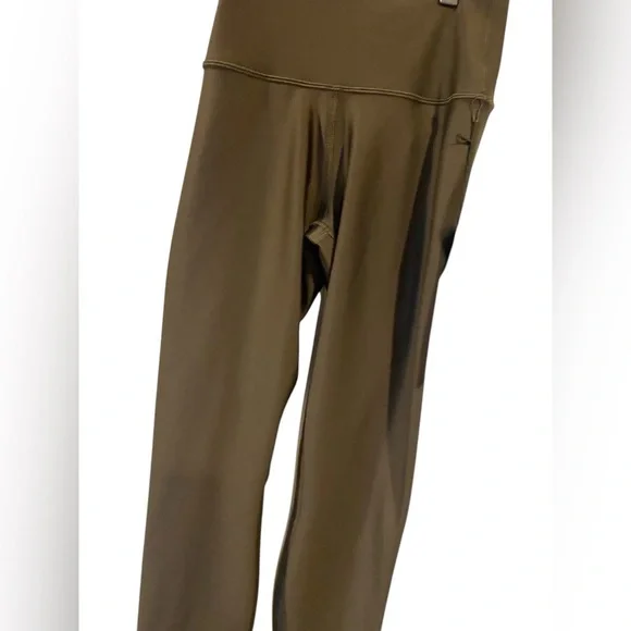 NWT Alo Yoga airlift leggings Size XS - Picture 2 of 6